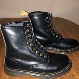 dr martens 14045